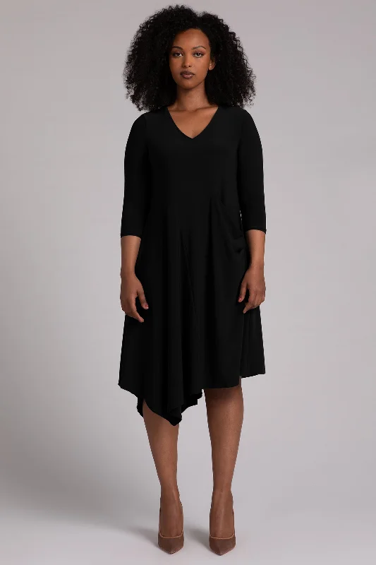 Slant Pocket Dress | Black